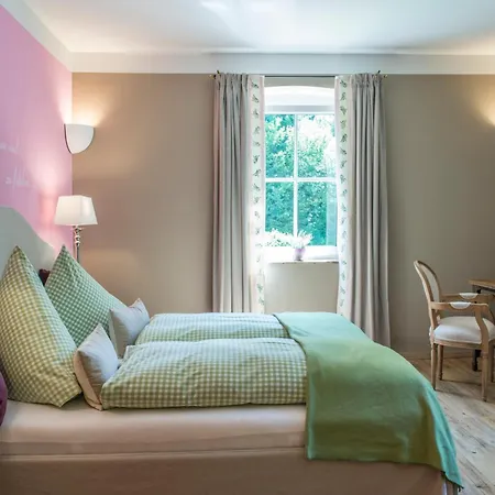 Waldruhe - Bett, Fruehstueck & Ein Laecheln