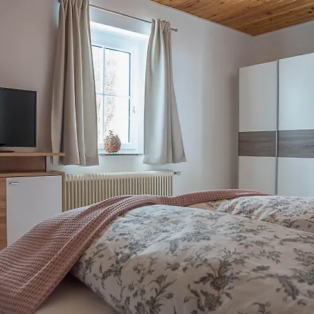 ベッド・アンド・ブレックファスト Waldruhe - Bett, Fruehstueck & Ein Laecheln