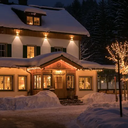 Waldruhe - Bett, Fruehstueck & Ein Laecheln 4* Bad Aussee