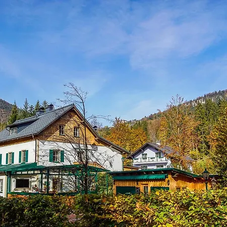 Waldruhe - Bett, Fruehstueck & Ein Laecheln バート・アウスゼー