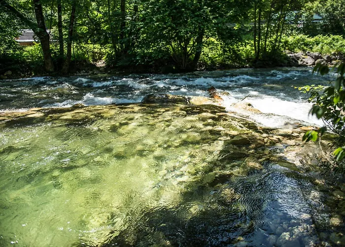 Waldruhe - Bett, Fruehstueck & Ein Laecheln فندق مبيت وإفطار 4*