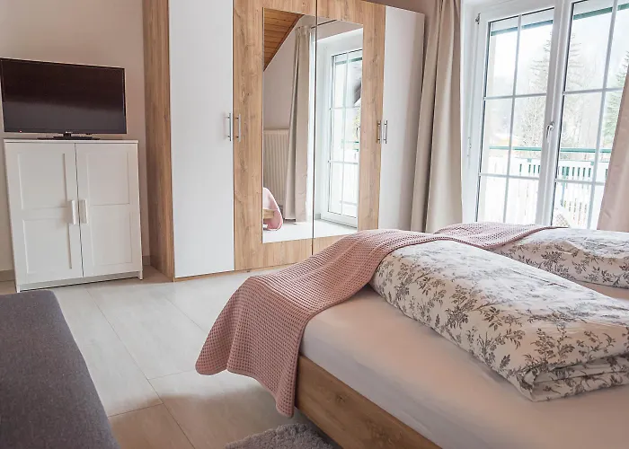 B&B Waldruhe - Bett, Fruehstueck & Ein Laecheln 4*