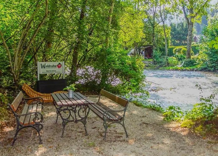 Waldruhe - Bett, Fruehstueck & Ein Laecheln 4* 